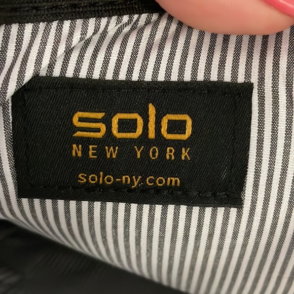 Solo backpack great condition - Picture 11 of 13